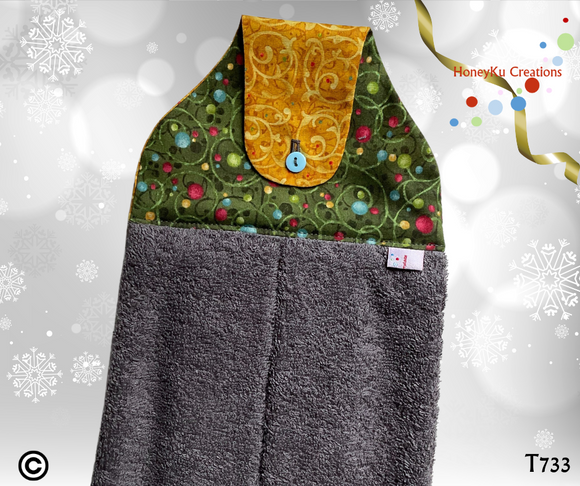 Towel with Button Over Top Tab 733 Christmas