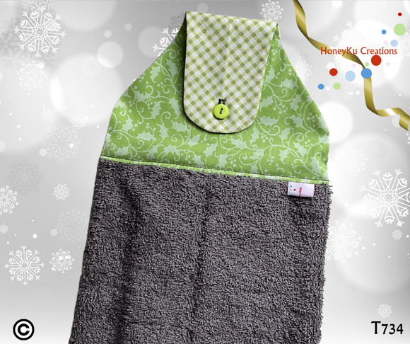 Towel with Button Over Top Tab 735 Christmas